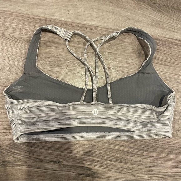 Lululemon Athletica Free To Be Bra With Spaghetti Straps Grey Stripes Size 8 - Picture 5 of 9